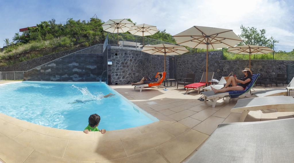 Tama Hotel Saint-Gilles-les Bains Exteriér fotografie